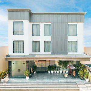 Hotel Elinor By Dazzling Hotels & Resorts
